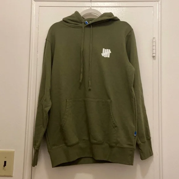 【UNDEFEATED】UNDEFEATED VARSITY PULLOVER HOOD Undefeated | Sweaters | Undefeated Hoodie | Poshmark